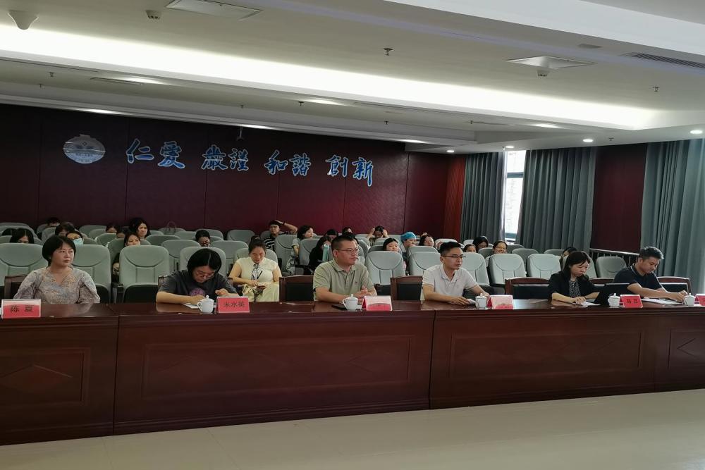 2b2acedcb2160675418700421ded214