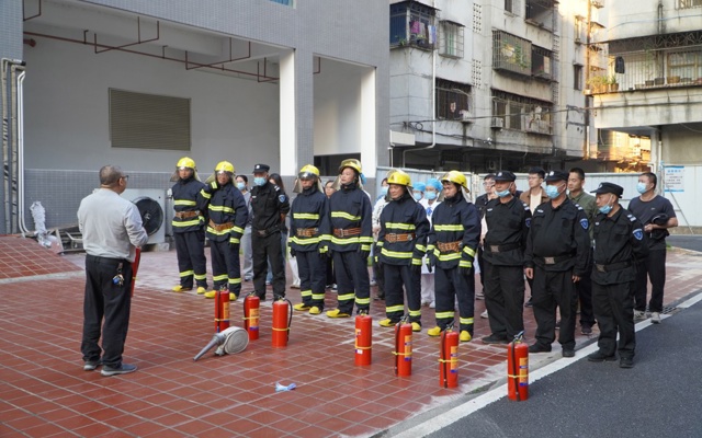 规范用火用电 守护医患安全 佛冈人医开展2025年消防宣传月活动