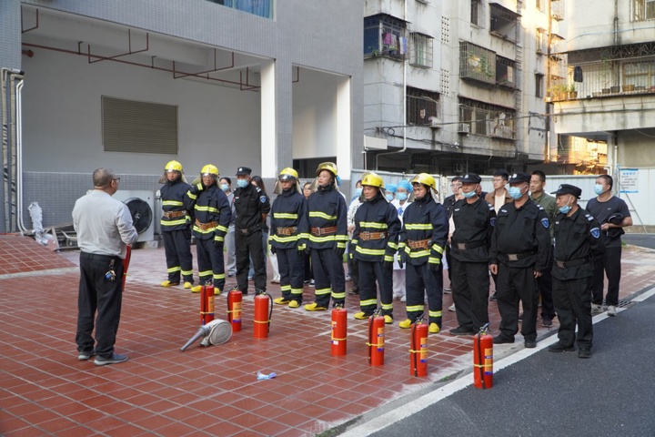 规范用火用电 守护医患安全 佛冈人医开展2025年消防宣传月活动