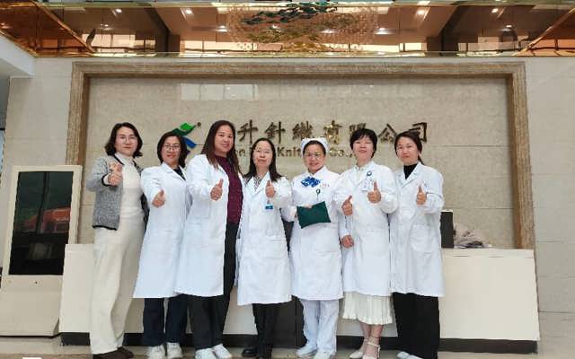 “送医上门”！佛冈人医进企业开展女职工健康讲座和义诊活动