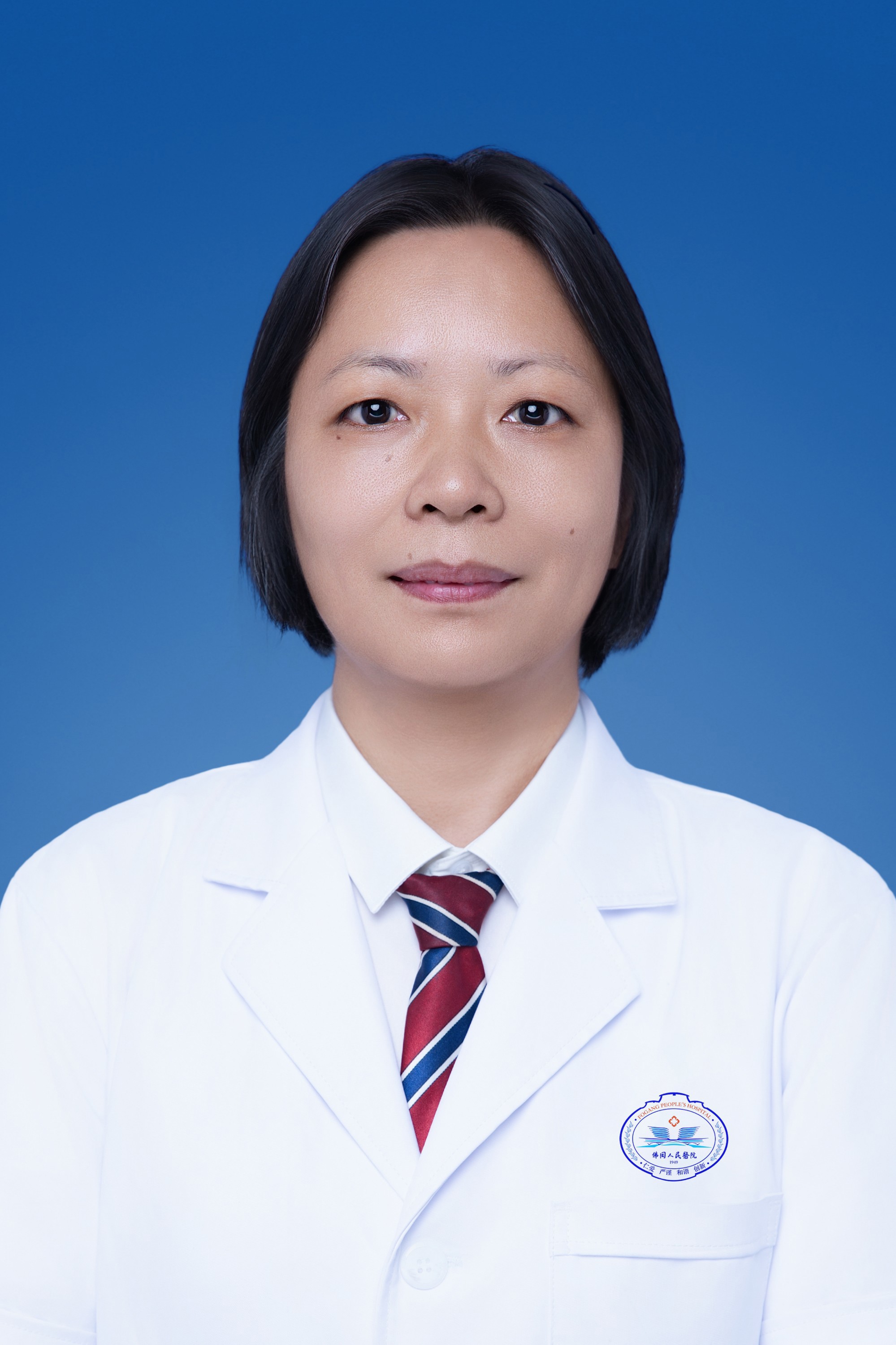副主任医师 黄英静
